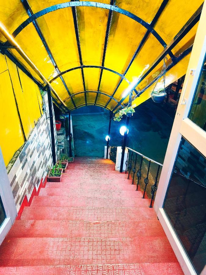 Hotel Holiday Dalhousie - Near Ghandhi Chowk Mall Road מראה חיצוני תמונה
