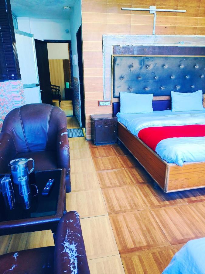 Hotel Holiday Dalhousie - Near Ghandhi Chowk Mall Road מראה חיצוני תמונה